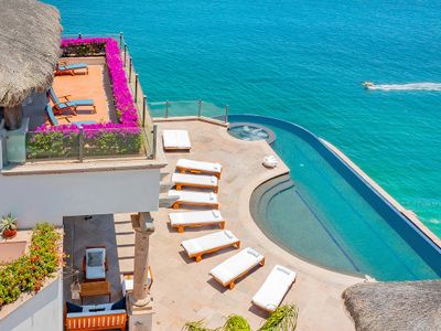 Oceanfront Views – Villa Turquesa by Cabo Villas