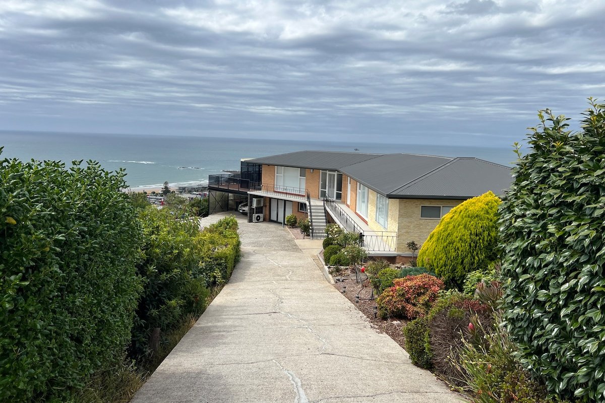 Coastal Luxe gallery image 2