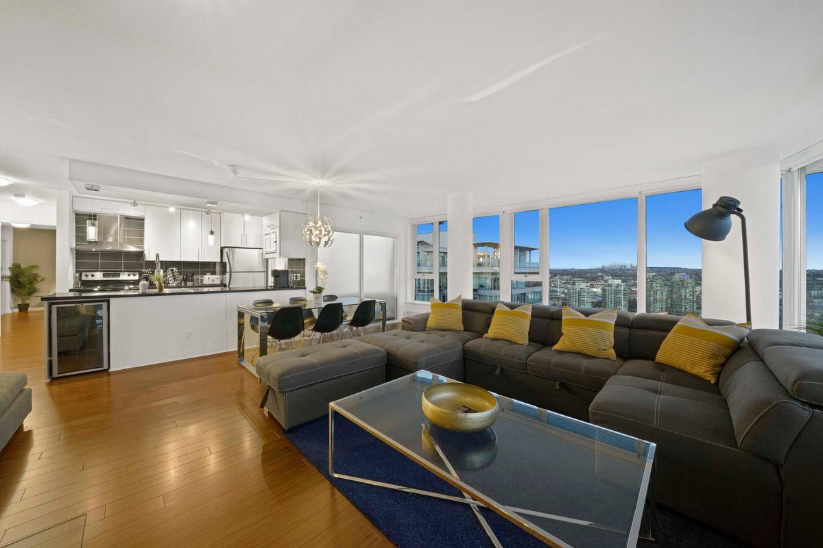 Stunning Subpenthouse – 3Bed/2Ba DT wParking