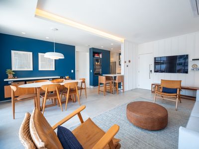 Leblon | 3BR, Renovated, Balcony & Perfect Kitchen