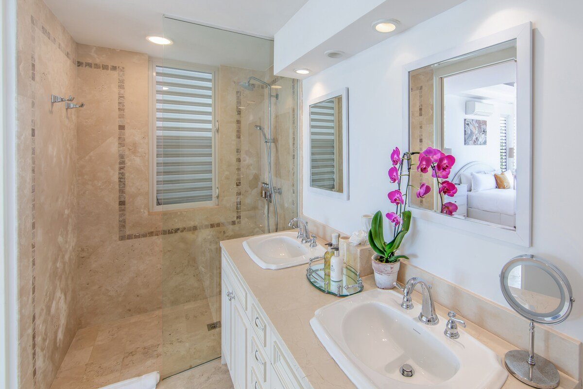 Turks & Caicos Dream – Beachfront + Full Service gallery image 4