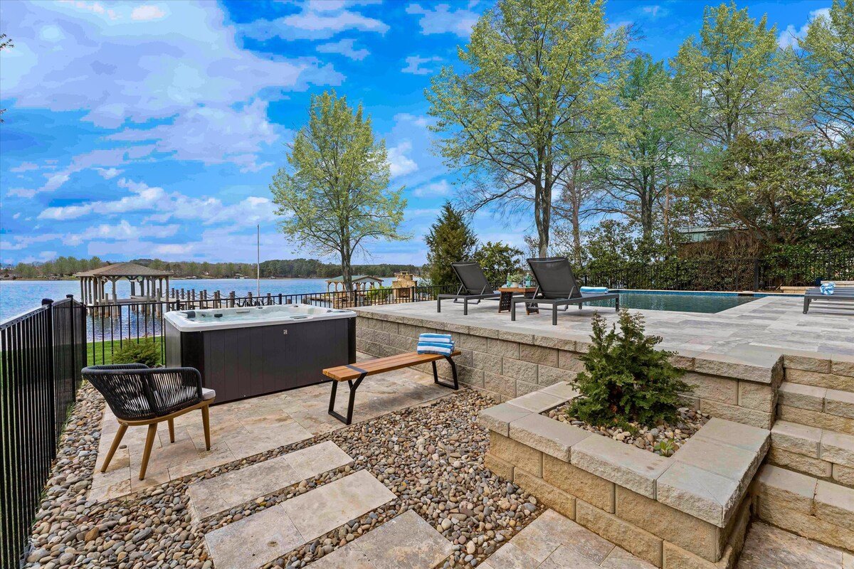 Keenan Beach gallery image 2