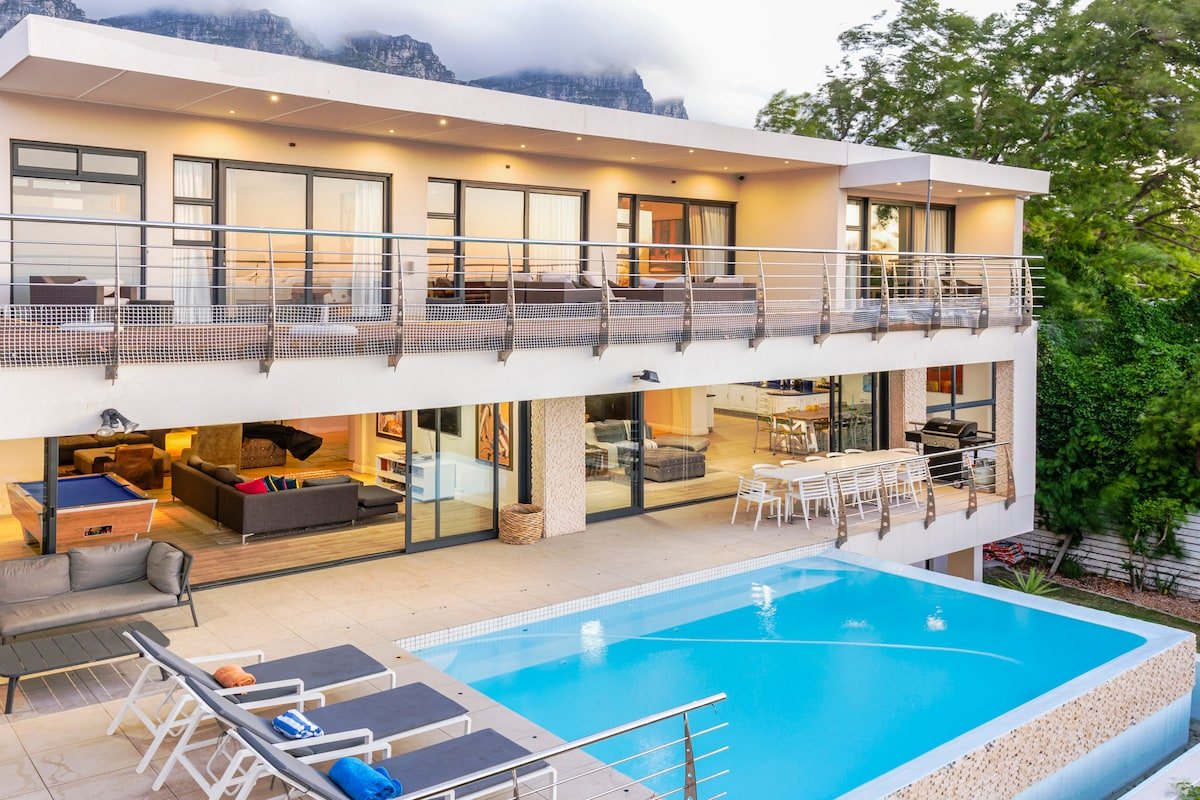 Ocean View Villa-Infinity Pool, Close to the Beach gallery image 2