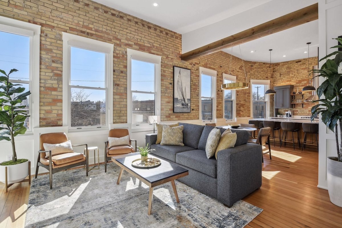 The Banker’s Suite on 2nd St by Hotel Excelsior