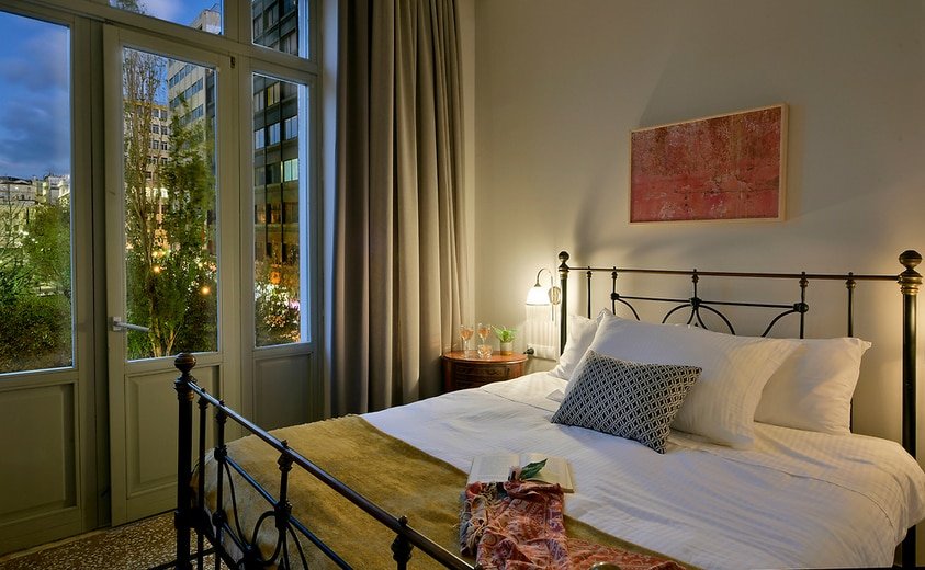 Stylish Neoclassical Apartments – 3 min from Metro gallery image 4