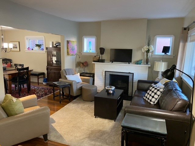 Cozy 3 bedroom Home in Toronto’s Beaches area