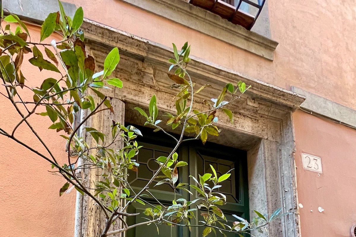 Very Special Place in the heart of Rome gallery image 5