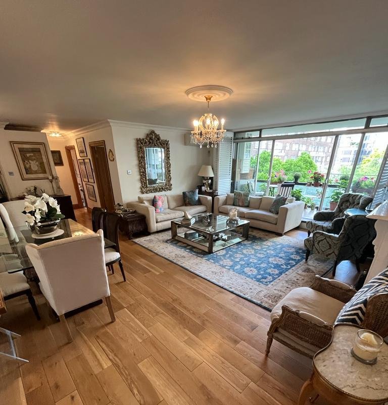 Luxury 3 Bed 2 Bathroom Edgware rd/ Paddington gallery image 2