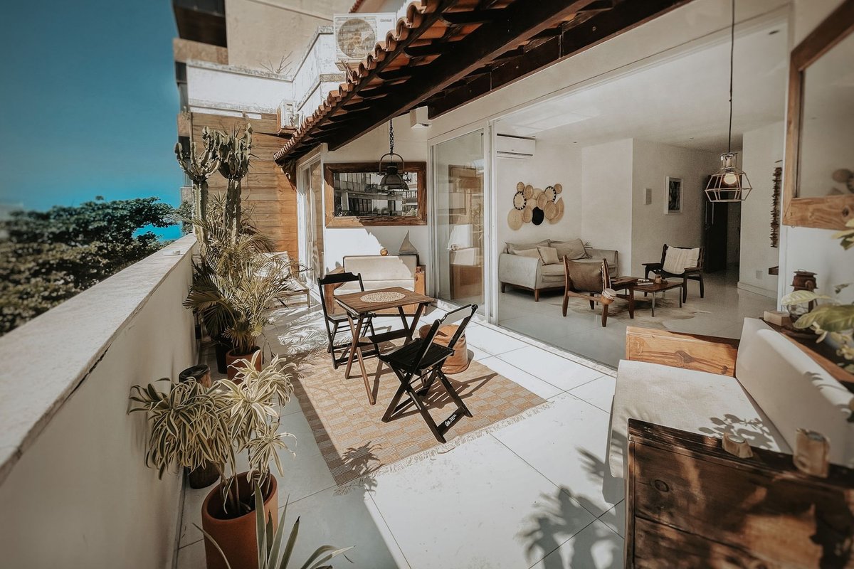 Bright Penthouse 30 seconds away from Posto 9