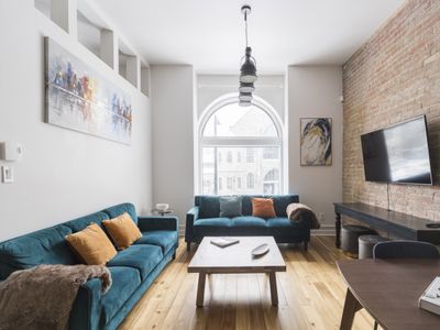 Galeria Duo: Spacious 7-Bedroom Retreat