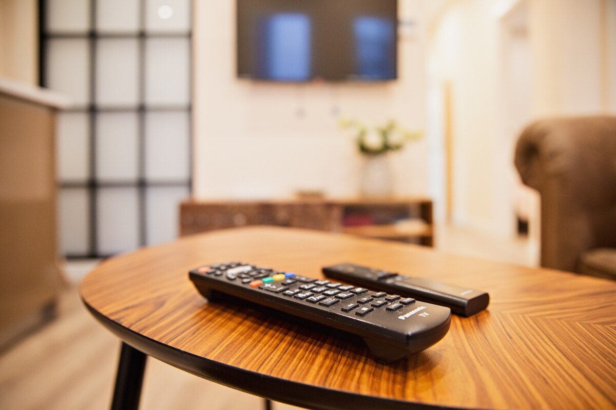 Bohemian Charm in the Latina. gallery image 5