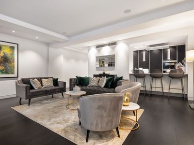 The MayFair Residence Super King Luxury