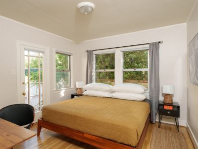 Comfortable and Stylish Home Close to Caltech