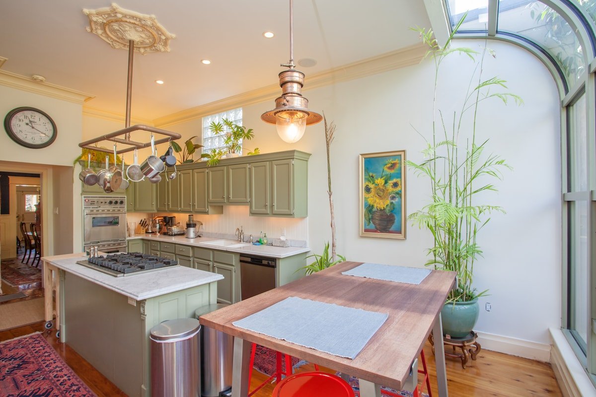 Home in the Castro gallery image 4