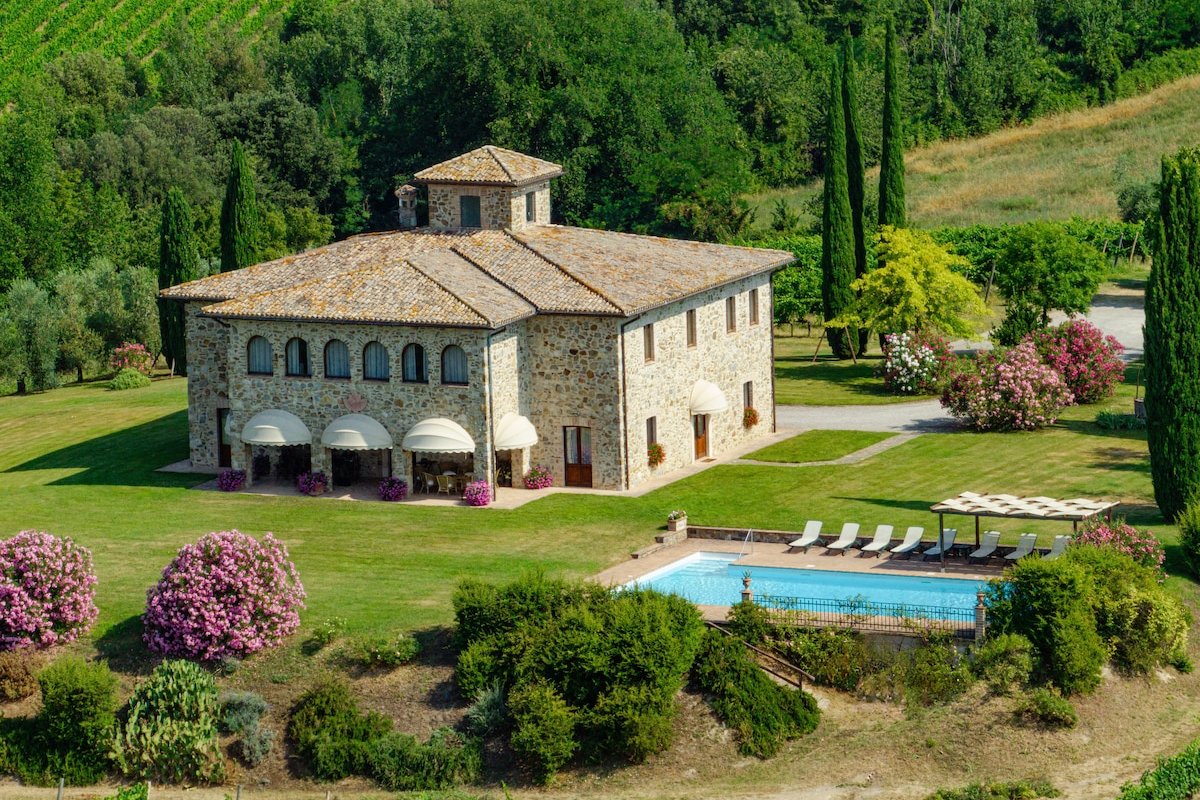 Villa Barbi: Luxury Retreat in Umbrian Vineyards
