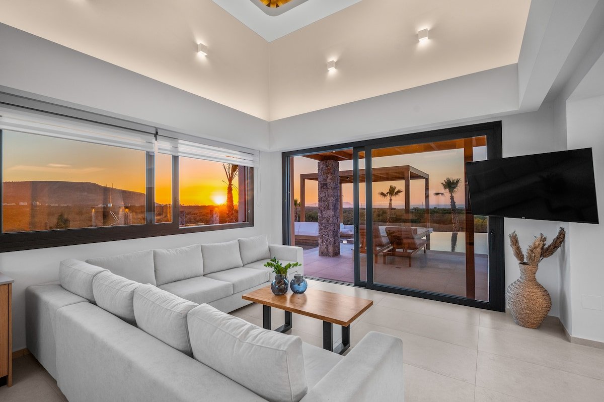 Villa Anassa – Luxurious 4-Bedroom Villa gallery image 4