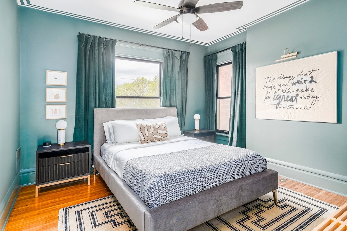 Short North just off High | OSU |The Century House gallery image 5