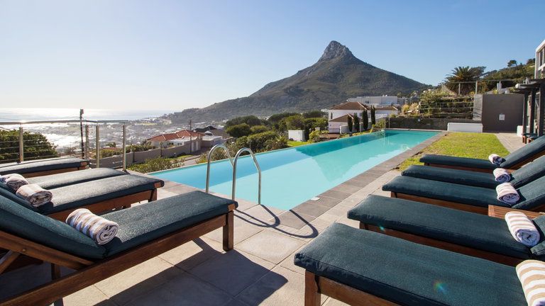 Swimming pool, view of the  ocean & Lions Head
