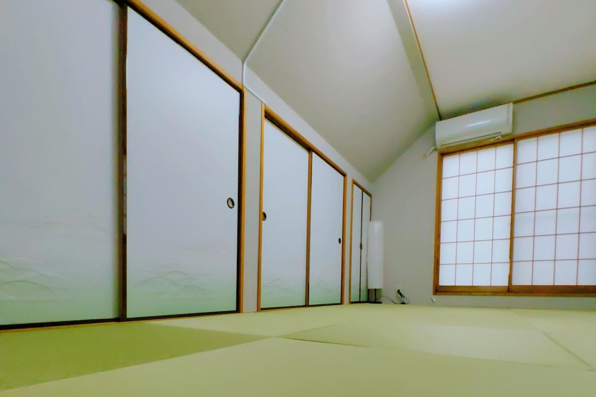 Spacious 4-Bedroom Tokyo Retreat Near Station gallery image 2