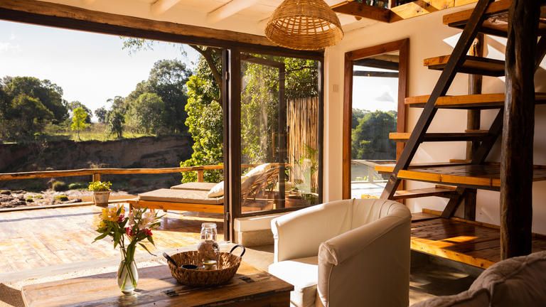 House In The Wild Warburgia Cottage: