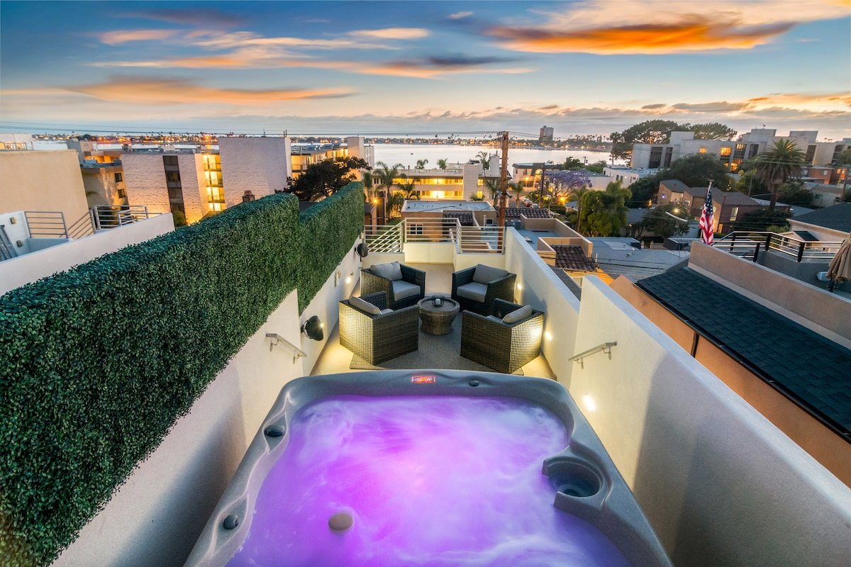 2300+ Sq Ft Brand New Home with Amazing Views! gallery image 3