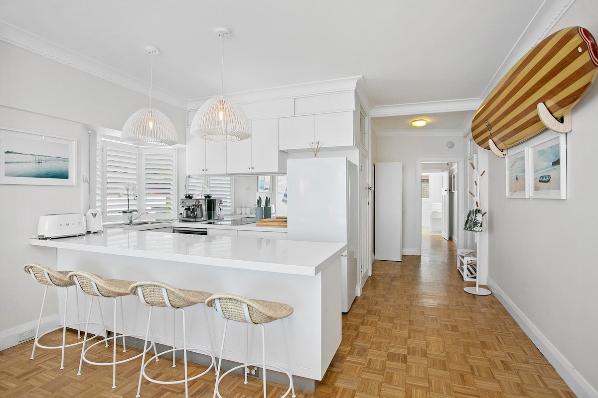 Unique WATERFRONT Apartment gallery image 4