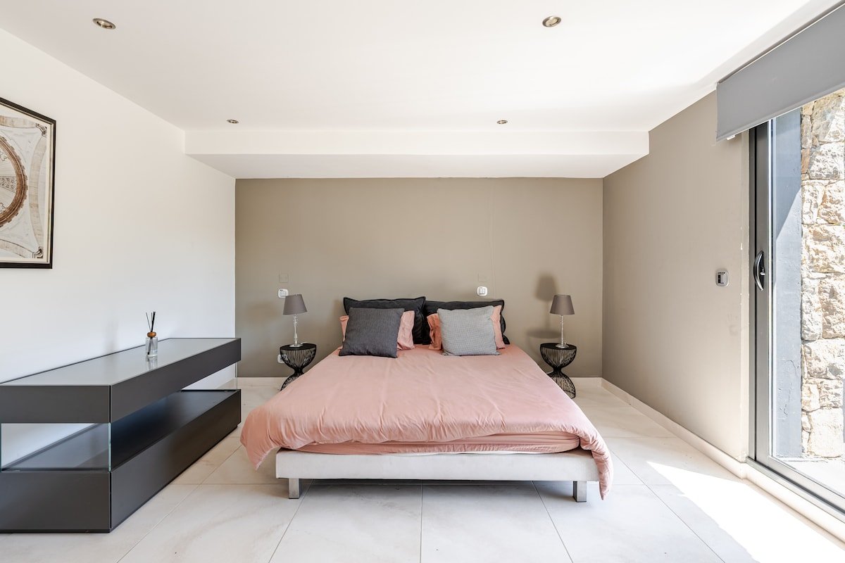 Magnifique villa moderne de 6 chambres gallery image 2