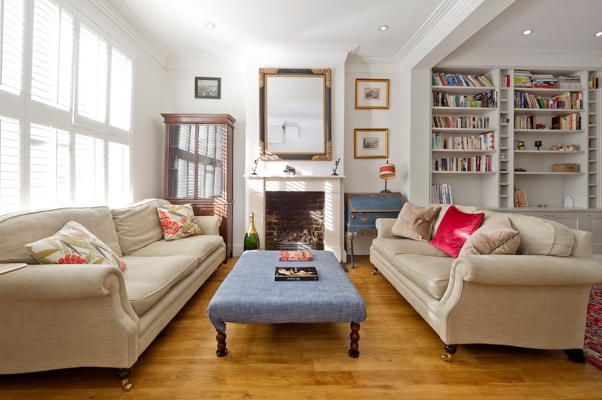Large 4-Bed House with a Garden, Fulham gallery image 2