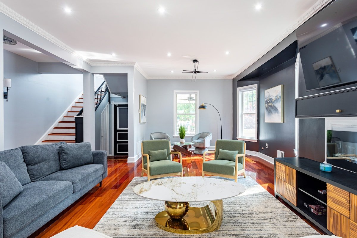 Spacious 7-Bedroom Home Near Branch Brook Park gallery image 2