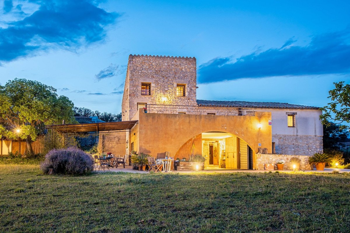 Masía preciosa para 20 personas gallery image 2