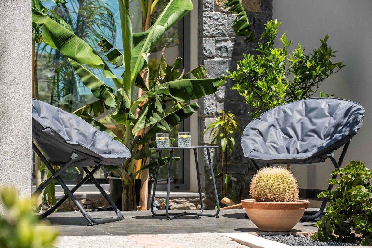 Opsis Luxury villa with swimming pool gallery image 3