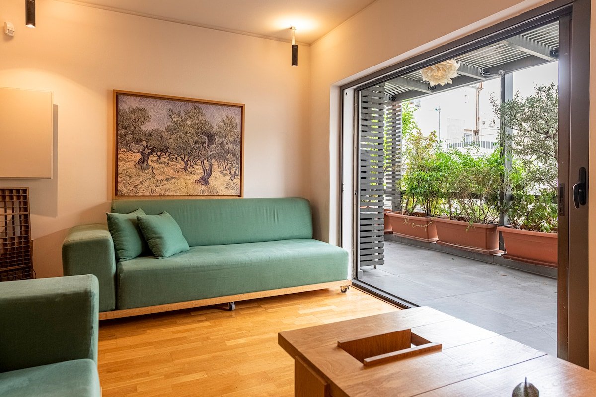 Hidesign Athens Tube Luxury Apt in Kolonaki gallery image 3