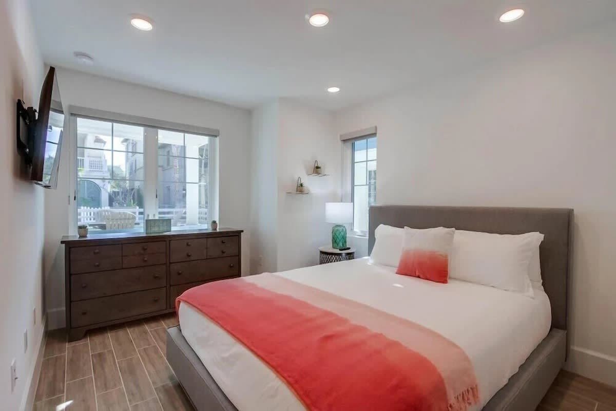 NEW*Mision BeachTownhouse-Park-Beach-Boardwalk-Bay gallery image 5