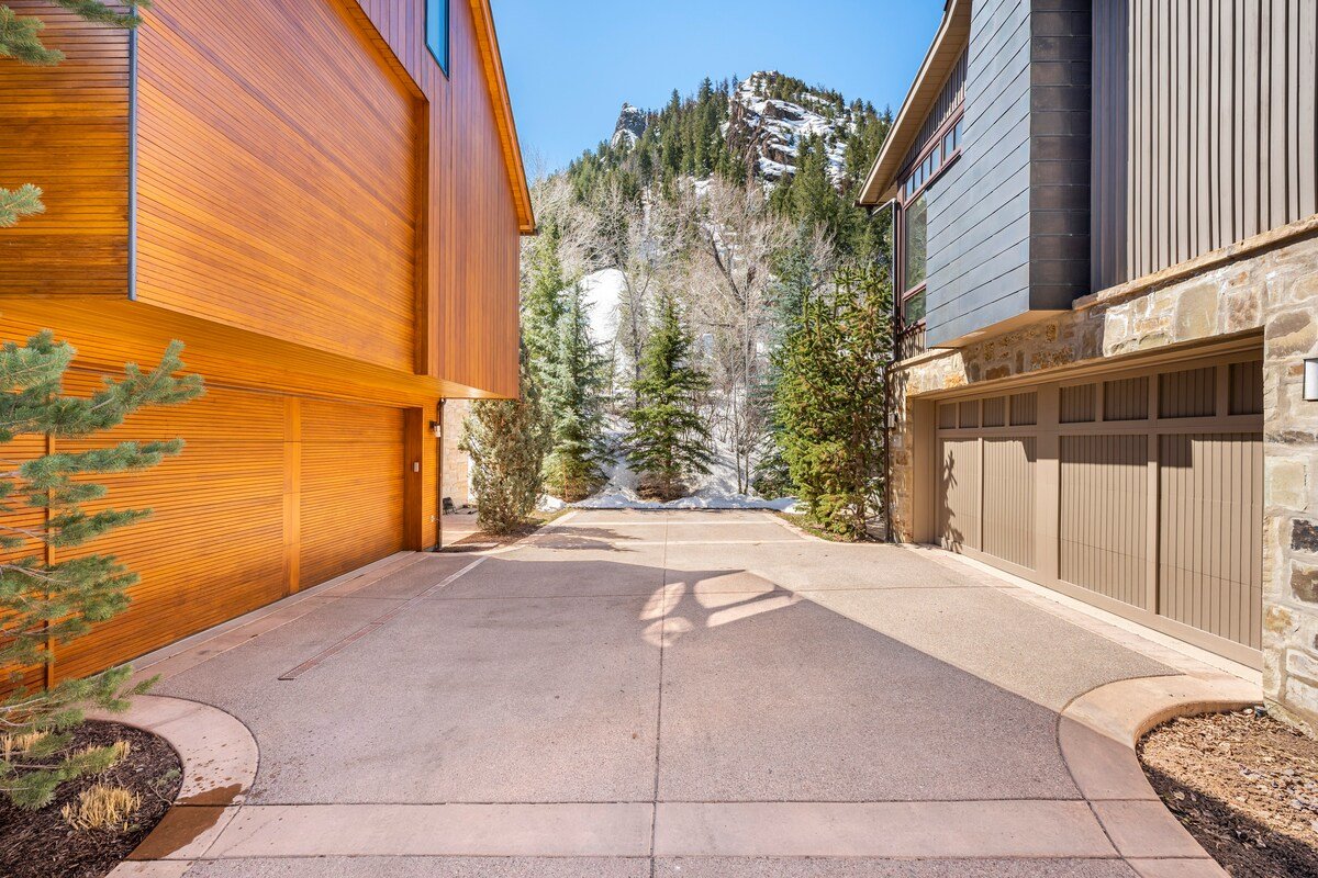 Downtown Aspen gallery image 2