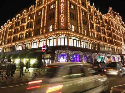 Huge 3 bedroom in front of the harrods