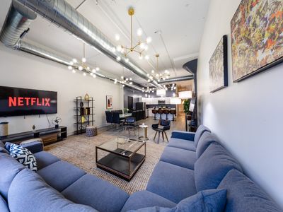 Michigan 6BR Luxury Loft Suite |South Loop Chicago