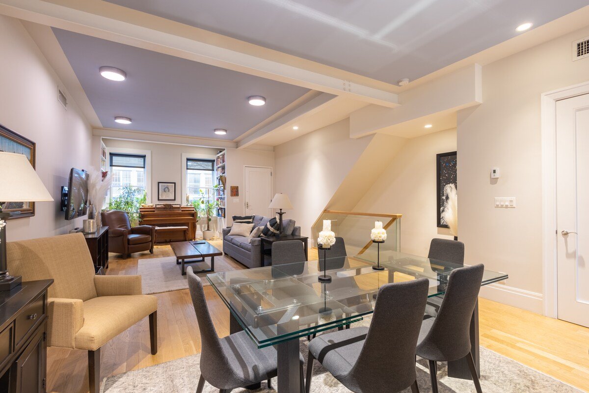 Duplex, One Of A Kind, in Heart of Williamsburg gallery image 5