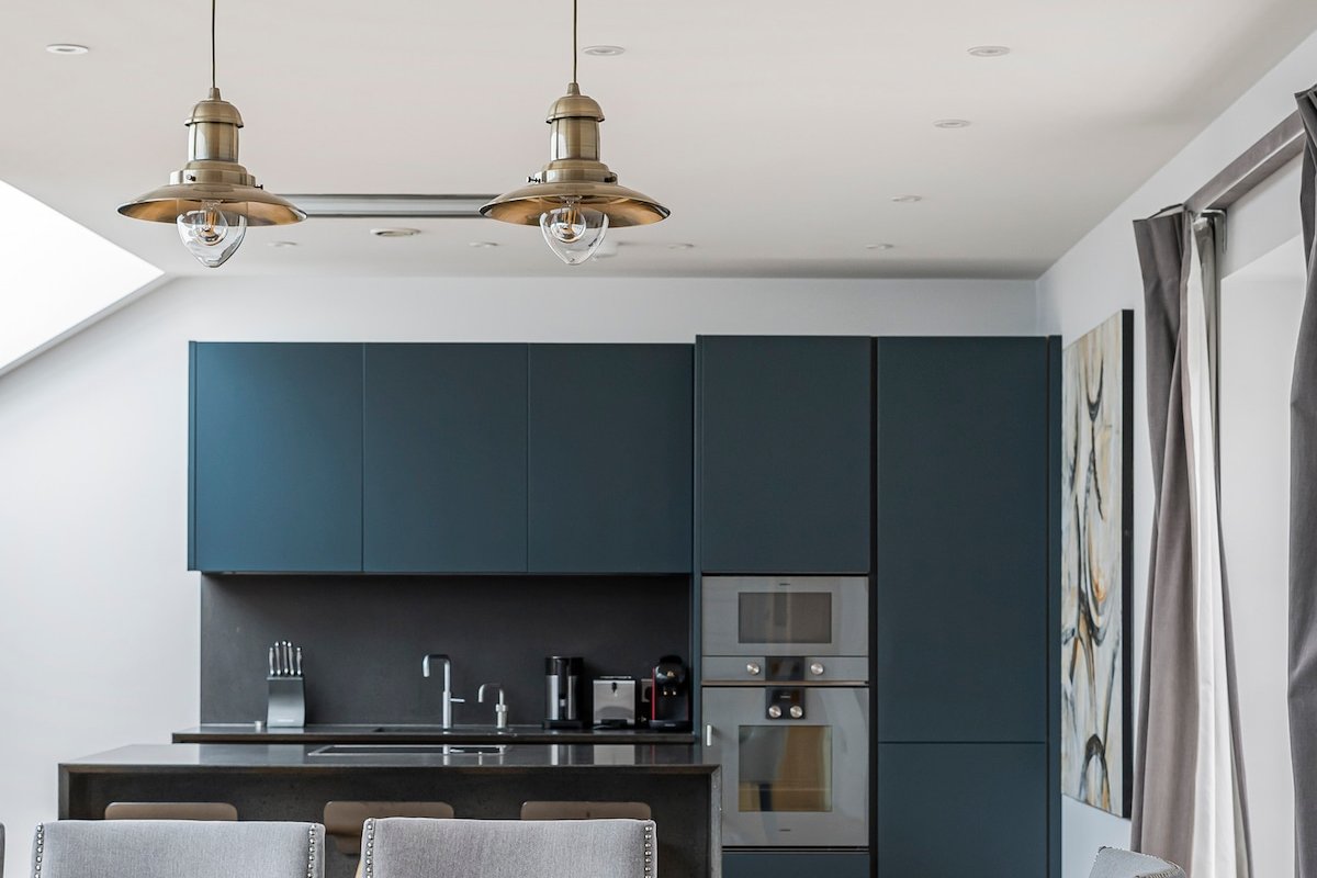 Luxury 3-Bed in Covent Garden, Stunning Views gallery image 3