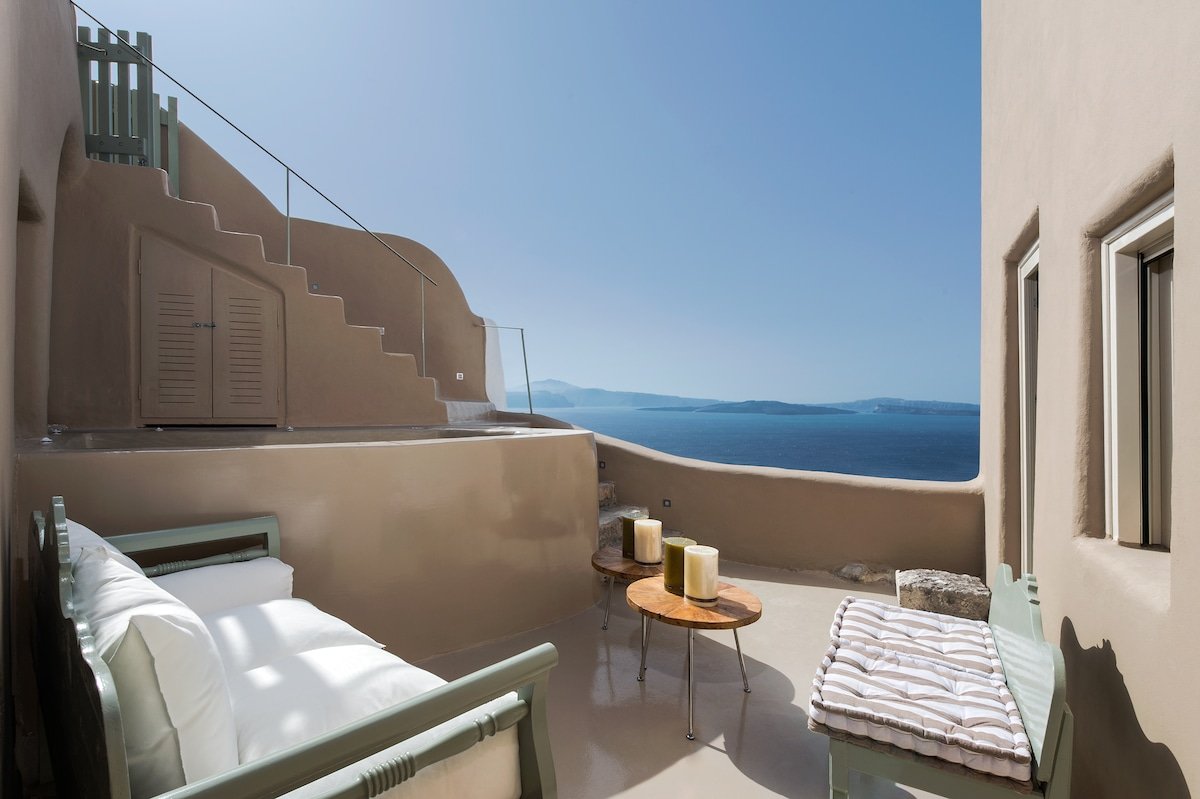 Ammos Oia Mansion gallery image 4