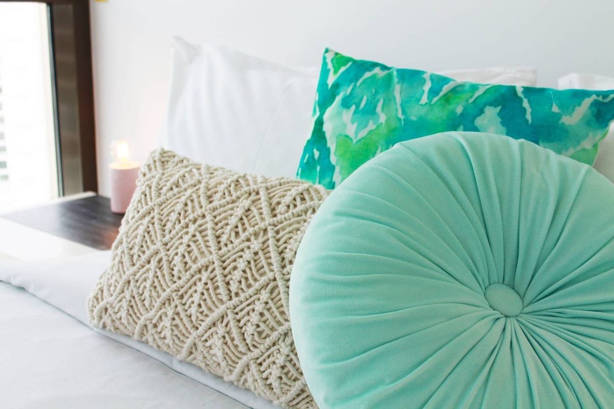 4BR Food&Drink Hub | Pool | 2 cars | Gym | Rooftop gallery image 5