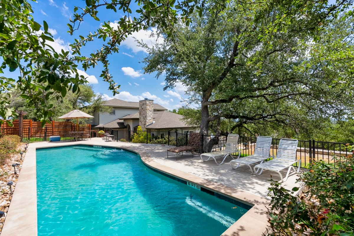 Stunning Lake Travis Estate w/ Spectacular Pool