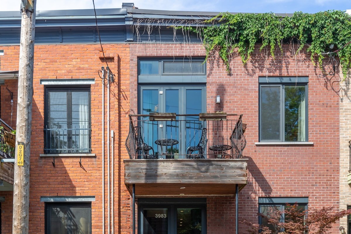 Superb 2 suite house 1 office – Plateau Mont-Royal gallery image 3