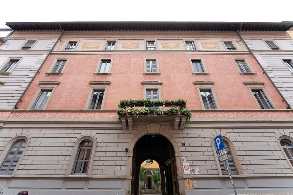 Lovely attic gallery image 4