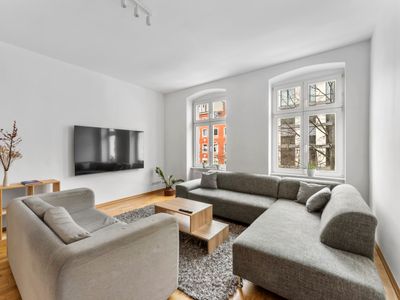 120sqm Apartment Prime Location