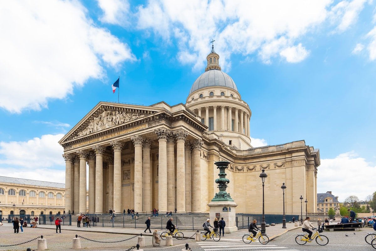 Artistic &french style design apartment gallery image 3