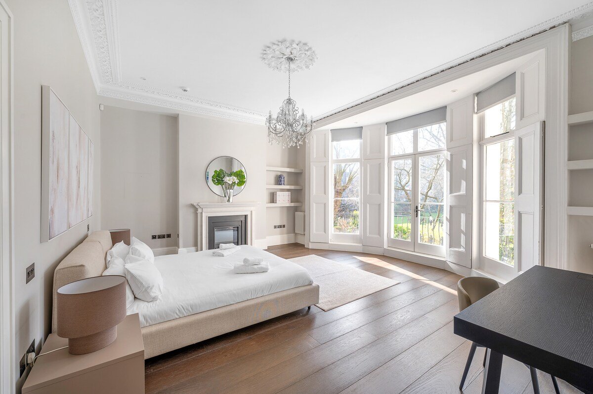 The Garden Retreat – Direct Garden Access gallery image 5