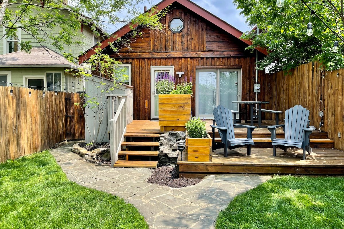 OSU & Riverside| Washer & Dryer| Fenced Backyard gallery image 2