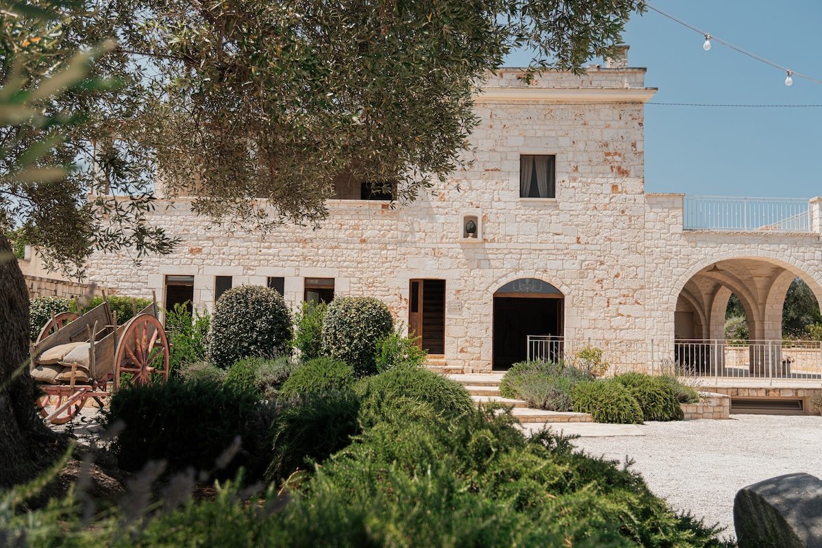 HelloApulia Masseria Petra Antica with Pool & Gym gallery image 3