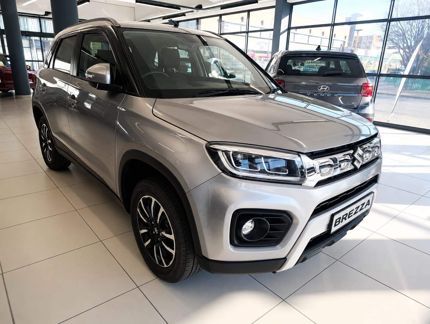 SUZUKI VITARA BREZZA 1.5 GLX  for Sale in South Africa