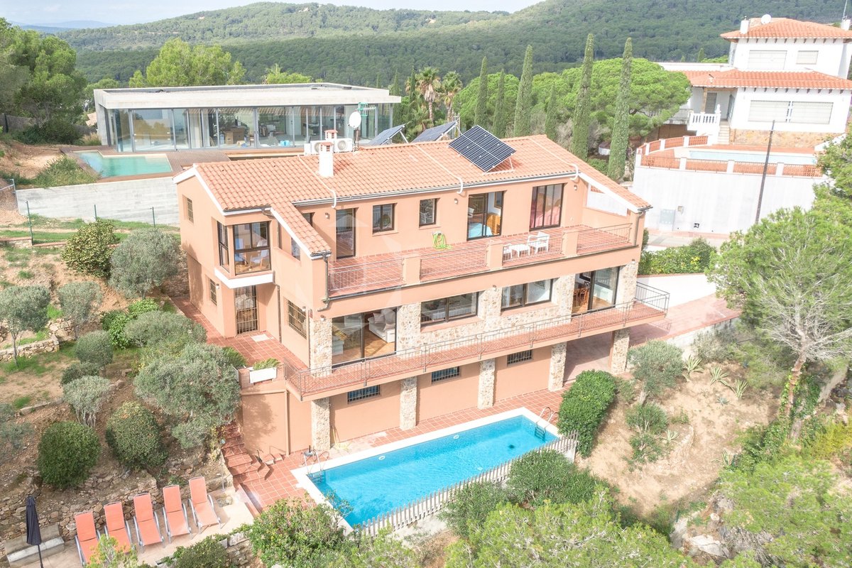 Miramar – piscina, AC, vistas